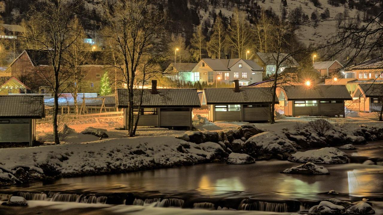 Jolstraholmen Camping Og Hytter Vassenden Exterior foto
